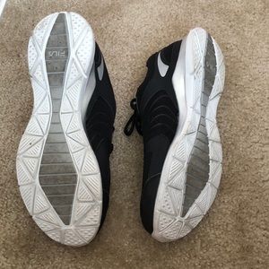 clarks patent leather pumps